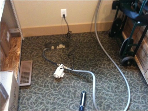 [leakage3.JPG]