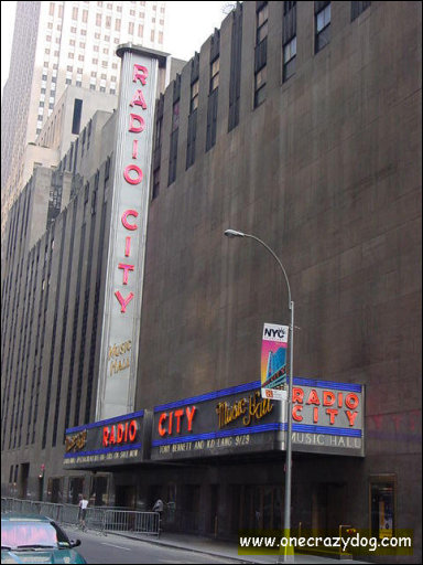 [Radio_City_Music_Hall.jpg]